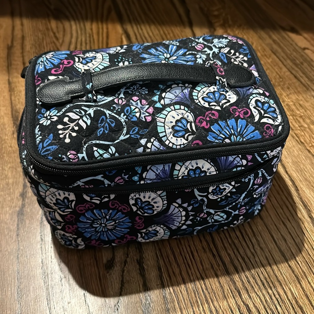 Vera Bradley brush up cosmetic case
